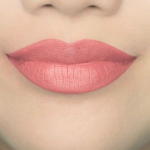 Manna Beauty Liplocked Priming Lipstick. Color : bliss
